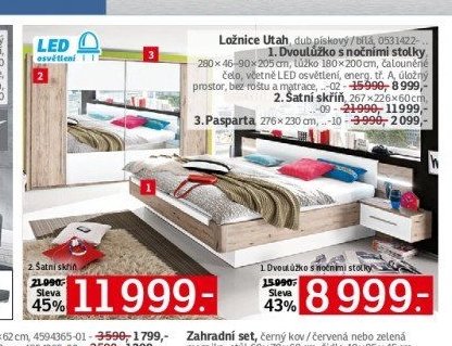 Dvojlůžko s nočními stolky
