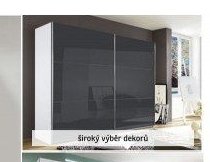 Šatní skříň (vpravo nahoře)