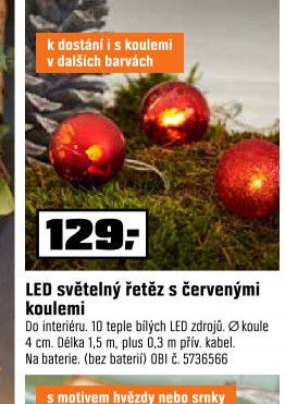 LED světelný řetěz s červenými koulemi