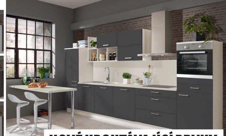 Hlavní kuchyňská sestava s jídelním stolem