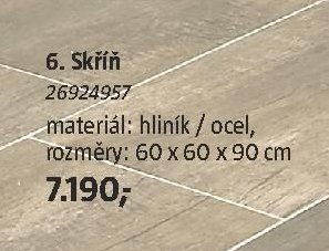 Skříň