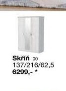 Skříň 137/216/62,5 cm