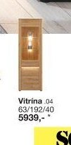 Vitrína .04