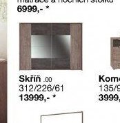 Skříň