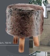 Stolička na dřevěných nožkách