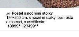 Postel s nočními stolky