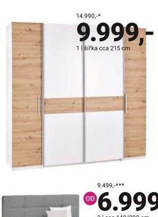 Šatní skříň, šířka cca 215 cm