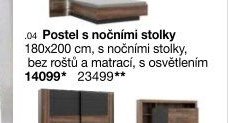 Postel s nočními stolky