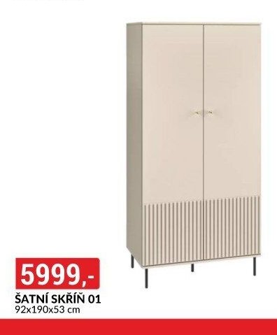 ŠATNÍ SKŘÍŇ 01