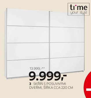 Skříň s posuvnými dveřmi, šířka cca 220 cm
